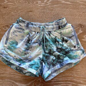 Girls Athleta Girl blue/gray/green tie dyed elastic waist shorts size M 8-10